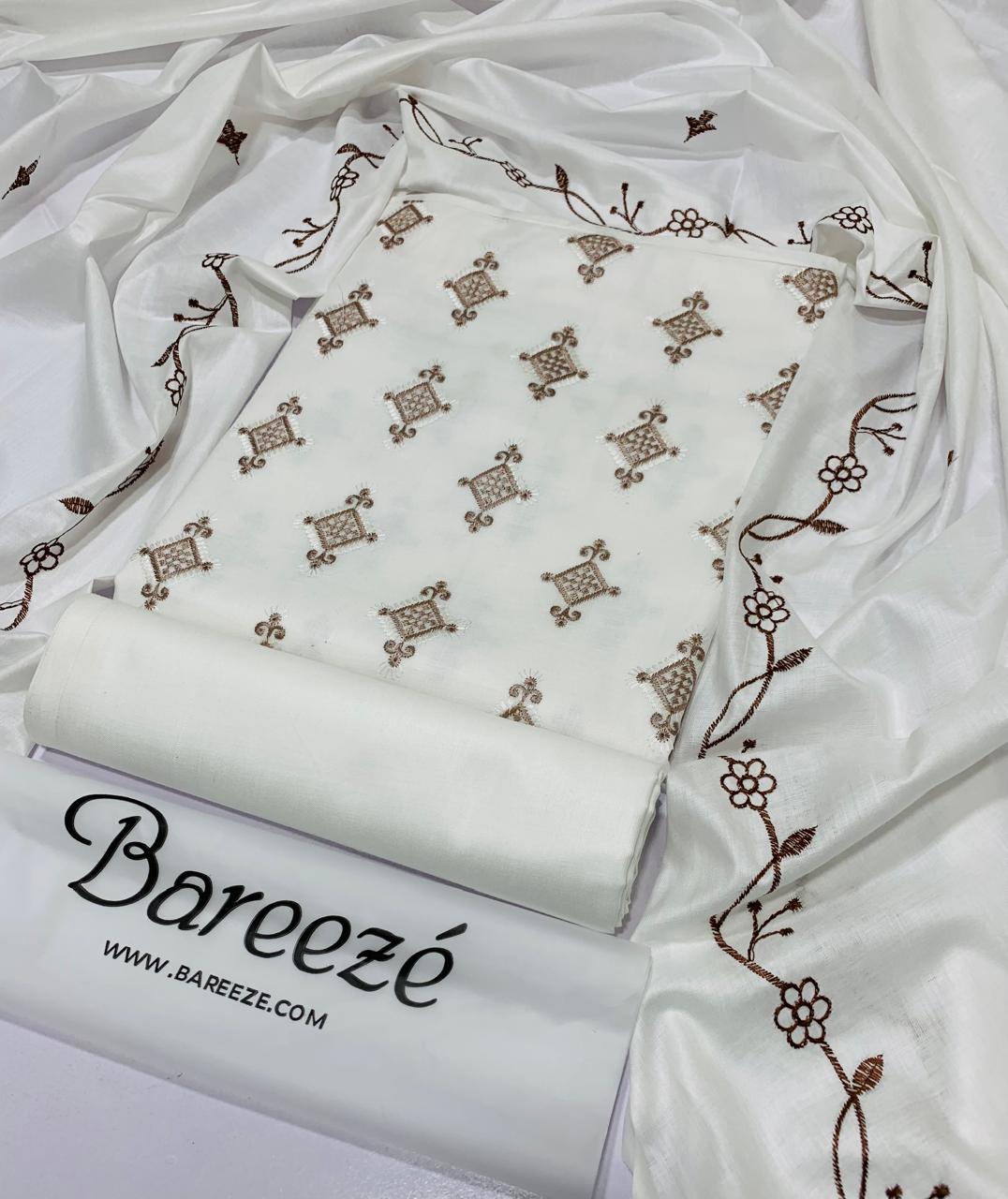 عمرہ اور جج کے لیے اسپیشل ورائٹی ❤️  (BAREEZE LAWN EMB)  FABRIC :   LAWN EMB 3pc  3pc full emb Lawn WITH  LAWN EMB  DUPATTA  LAWN EMB 3pc Collection