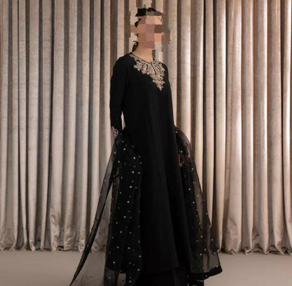 Hot Eid Article 2K25🥳  One of the Most Demanding Beautiful & Elegant Fancy Organza Original Handmade Cutdana Nagina Heavy Same Work with Heavy work sleeves cut Dana Heavy Handmade booti Aari Work Heavy Dupatta