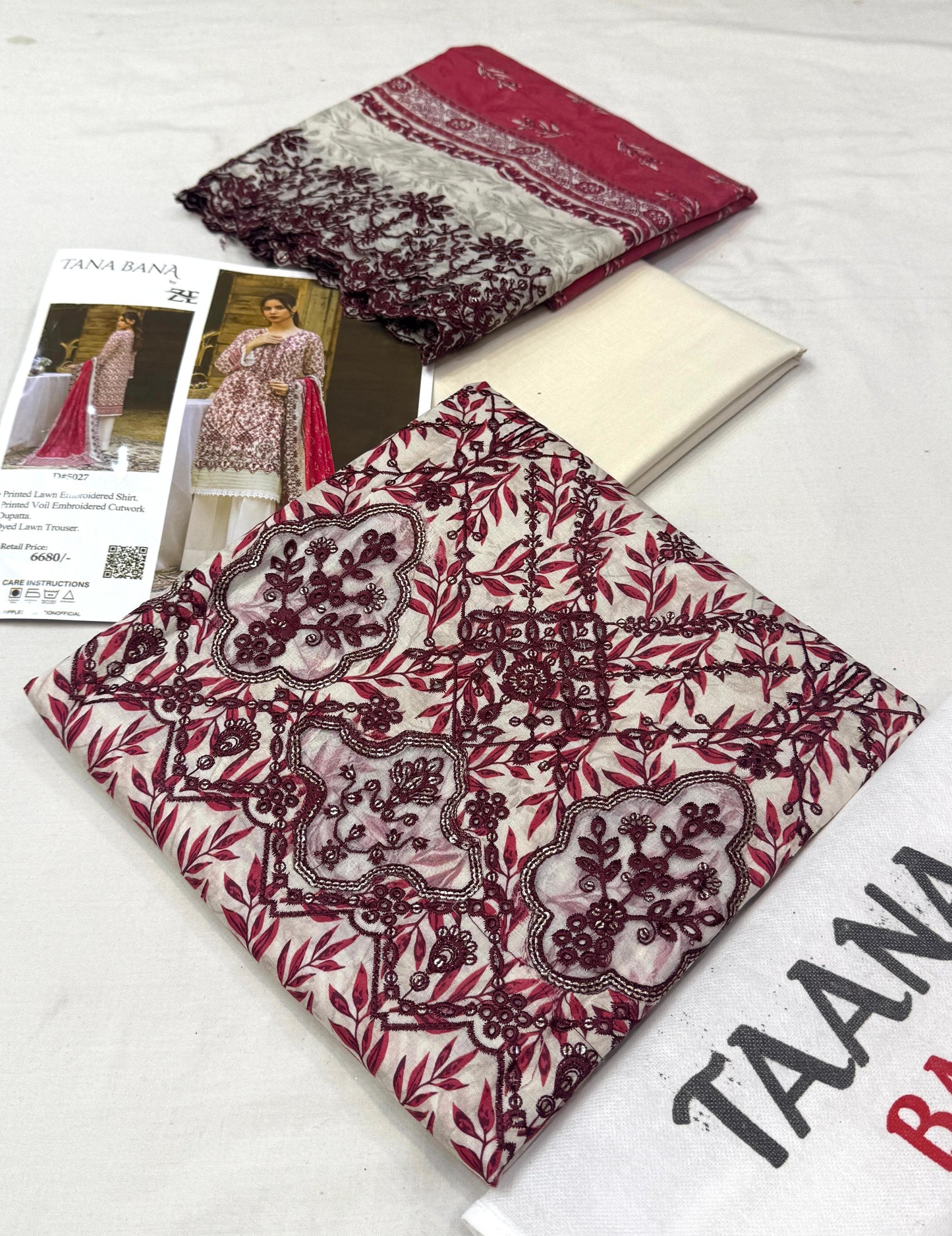 Taana Baana   💯 Original 3pc Printed Boring Embroidery Collection  Fabric 90/88 lawn